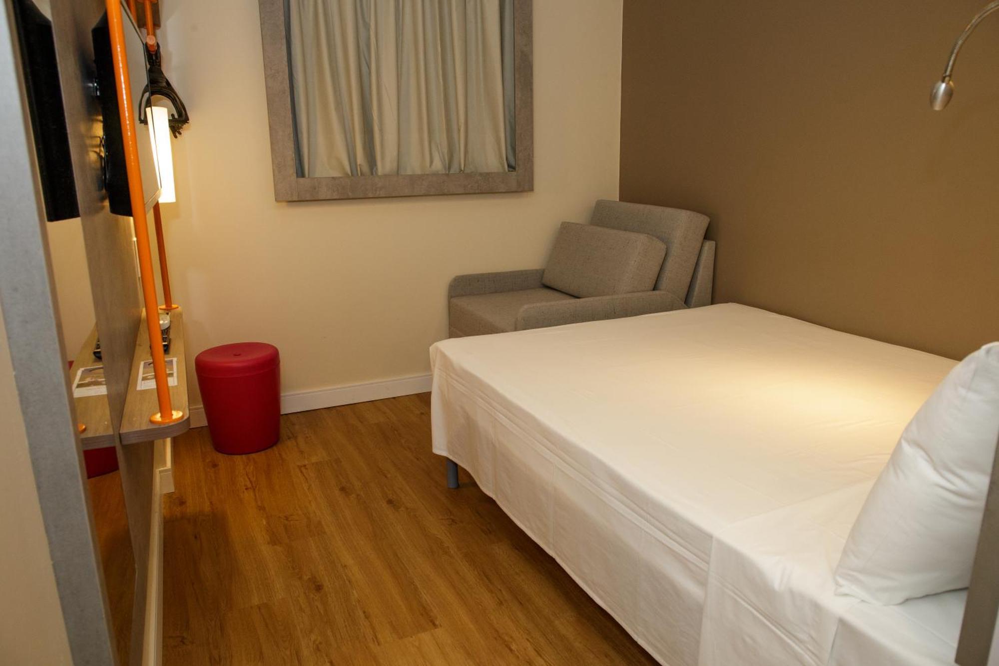 Ibis Budget Pajuçara Hotel 2*